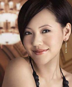 小S代言 引领09短发回归潮