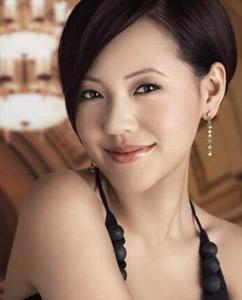步入豪门 明星熟女发型