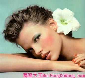秋冬去头皮屑的简单方法