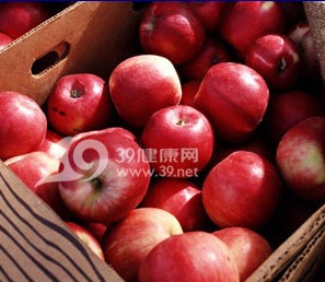具有快速美白的五款自制面膜