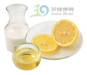 具有快速美白的五款自制面膜