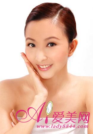 告别暗黄面容的十个简易美白方法