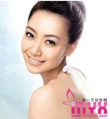 4个小窍门消除眼睛水肿 不再做泡泡眼女郎