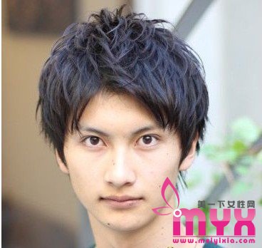 2013年会继续流行的男生烫发造型