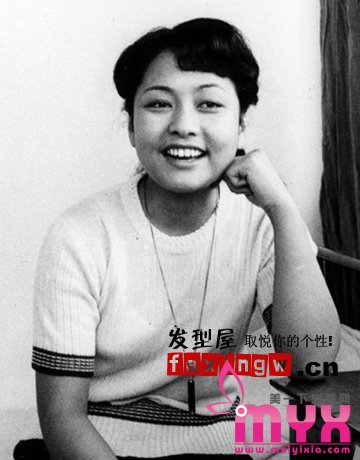中国“第一夫人”彭丽缘的气质发型大暴光