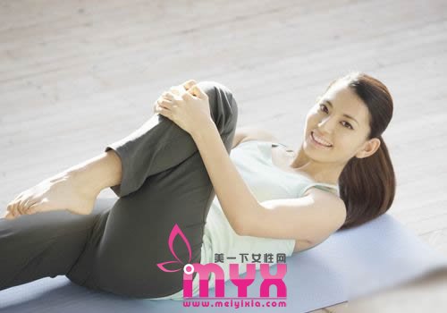 4式瘦臀操 升级美丽翘臀曲线 打造性感美臀