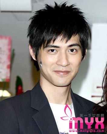 当红男明星亲自示范 长脸男生最适合的发型