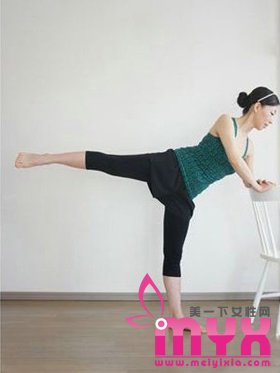 大腿小腿一起“享瘦”的椅子减肥操（图）