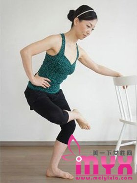 大腿小腿一起“享瘦”的椅子减肥操（图）