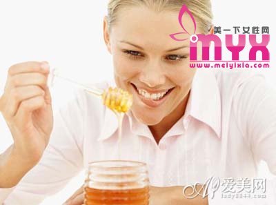 掌握蜂蜜减肥的正确吃法 一天瘦一公斤