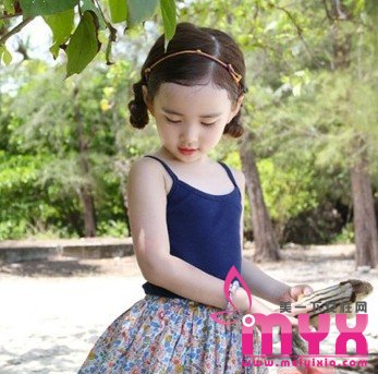 韩国小童星郑元熙的甜美的发型绑扎方法（图）