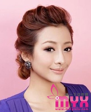 韩式甜美编发盘发 助你马年迅速有桃花