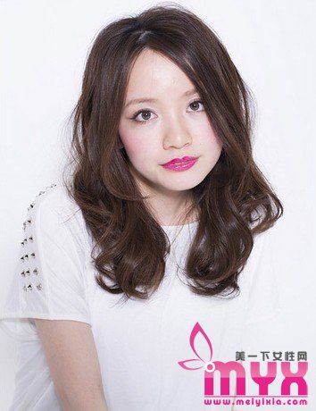 精选百搭刘海发型 完美修颜轻松抢镜
