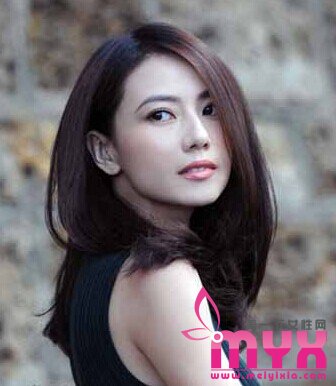 气质女神高圆圆 诠释秋冬街头的清新魅力