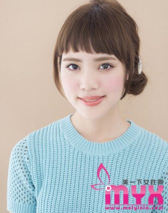 3分钟丸子头扎法攻略 活力时尚 甜美减龄