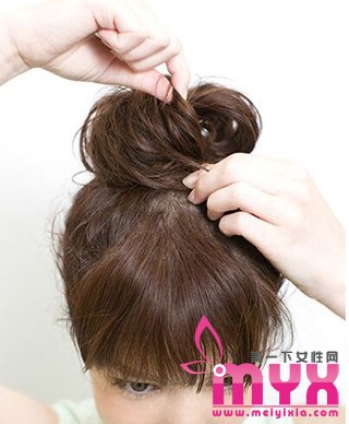新年新气象 甜美发型扎法助你美美过大年