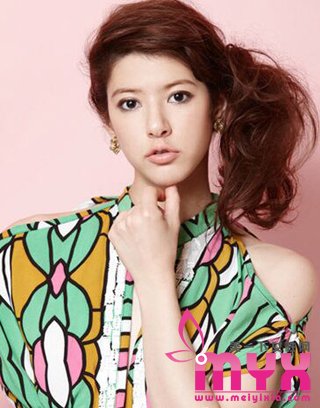 新年新气象 甜美发型扎法助你美美过大年