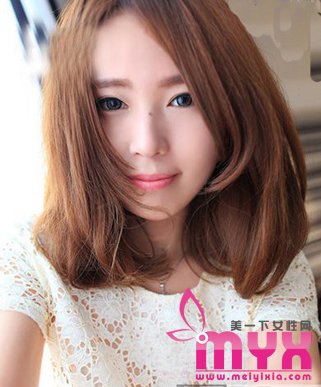 超人气女神范儿的中分发型  打造女王惊艳气质