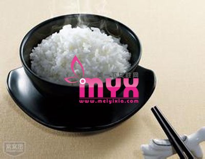 米饭加椰油  越吃越“享瘦”