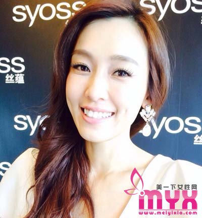 范范产后严重脱发 假发帽子不离身