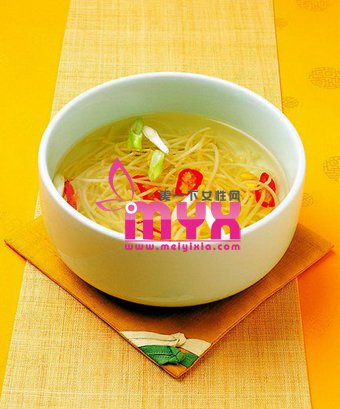 一周瘦10斤的蔬菜减肥汤 快速瘦身不是梦