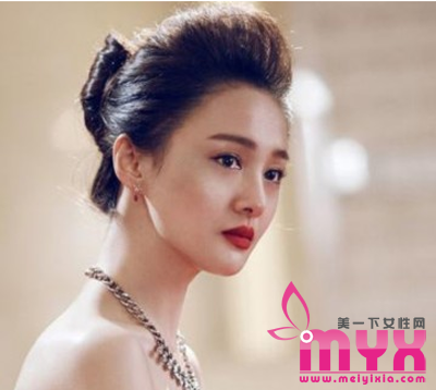 【郑爽的发型】郑爽中长卷发 实在是美翻了！