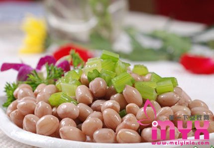 丰胸效果最好的食物 居然是“它们”！