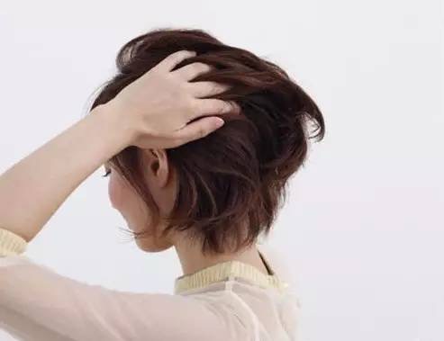 中长发如何打造多样化、时尚感爆棚的欧美范发型？