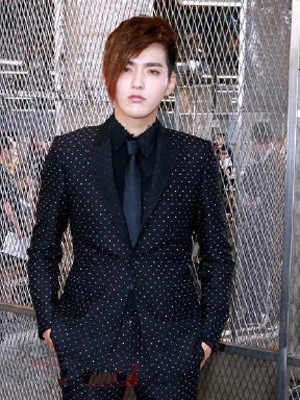 吴亦凡为你演绎杀马特发型的时尚潮男style