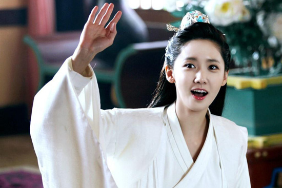 看韩国女神林允儿变身中国古装美女