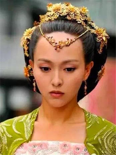 高圆圆美美的发际线遭遇危机？如何打造完美发际线