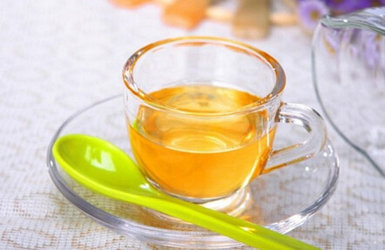 蜂蜜水有神奇的美容效果 但你喝对时间了吗？