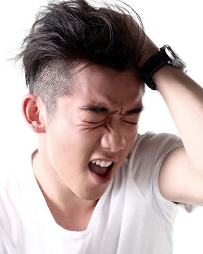 郑凯撩妹发型，Quiff头青春时尚个性感爆棚