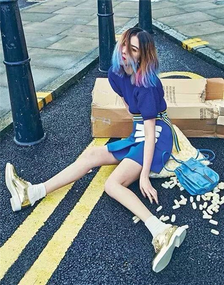 挑染时尚风已经吹起，成为街拍达人的利器快接招