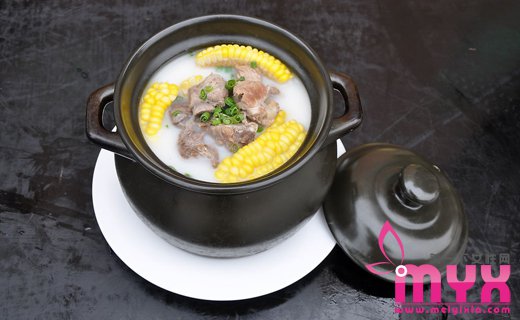 小胸变傲人双乳，几道小食谱就实现你做“挺”女人梦想