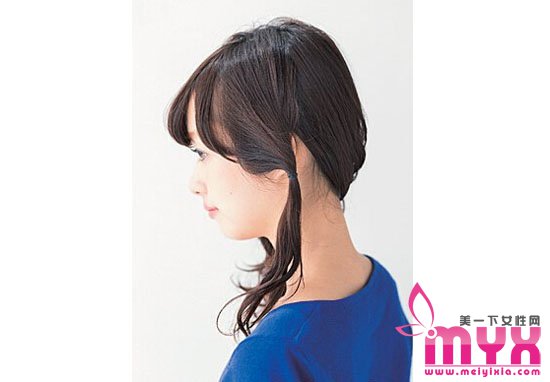 用丝巾打造复古感的编发教程 唯美复古风不缺时尚感