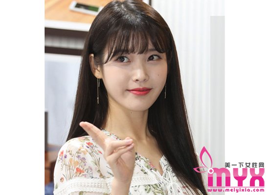 燥热秋日依旧长发迷人的女星们 为了美怕什么炎热