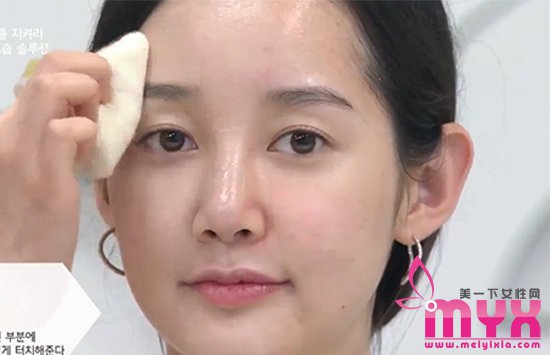 韩星半透明式底妆 清新伪素颜都是这样画的