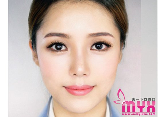 跟着ponny学清新证件照妆 证件照妆容化妆步骤