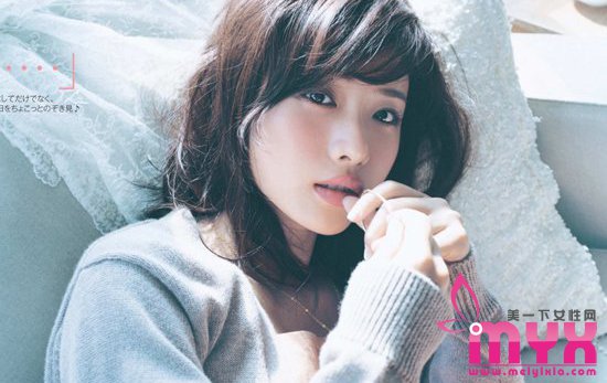 石原里美透明感妆容如何打造 清爽感和秋天更配