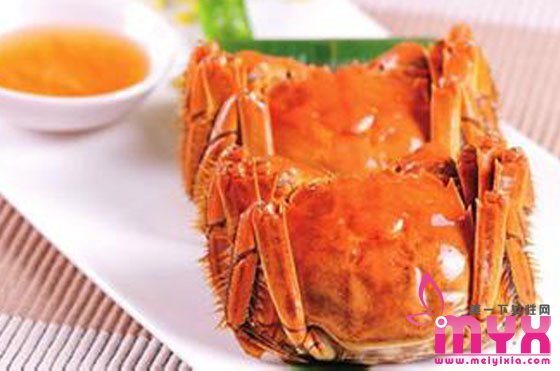 螃蟹+南瓜=中毒 你知道螃蟹不能和什么一起吃吗？