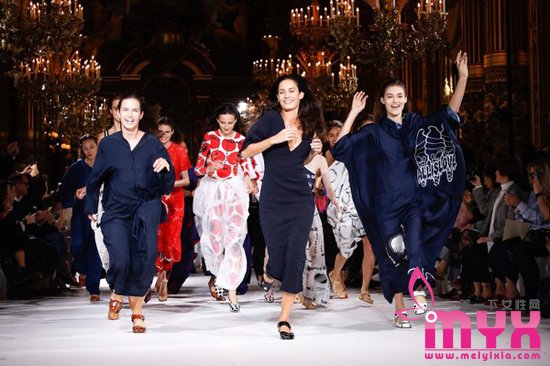 2017春夏巴黎时装周Stella McCartney 吟唱自由