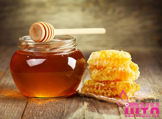 DIY去皱面膜的方法 简单材料就可以缓解细纹
