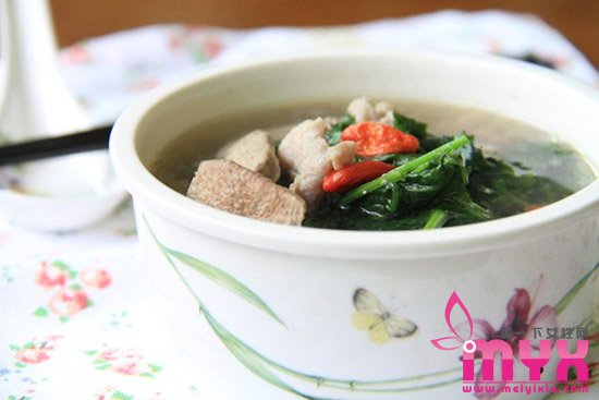 小心黑眼圈是妇科疾病的预兆 黑眼圈和妇科病有关