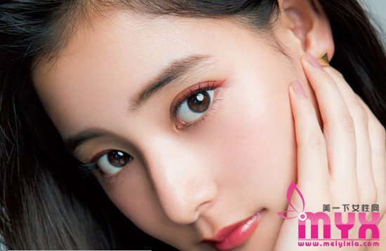 聚会趴新年趴如何从妆容获胜 派对妆容化妆教程