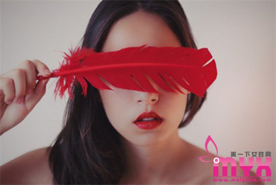 对女性而言有性暗示的梦境是什么 预示对性更加关注