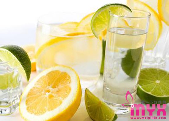 关于喝柠檬水的五大误区 喝柠檬水需要注意什么
