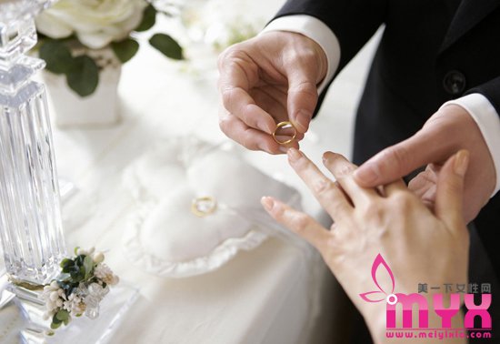 年轻人选择晚婚的原因 为什么越来越多人选择晚婚