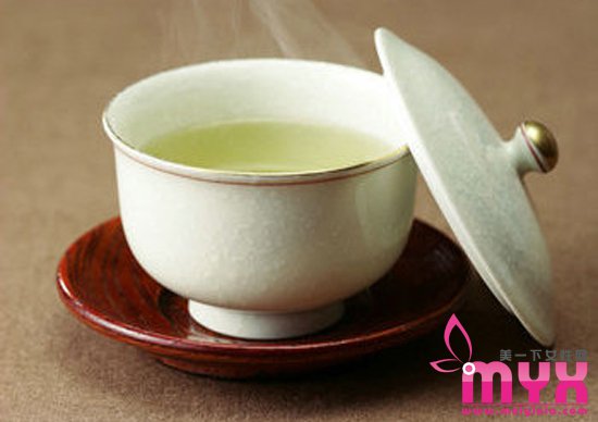 脸上长痘痘喝什么茶 喝茶可以缓解脸部痘痘生长