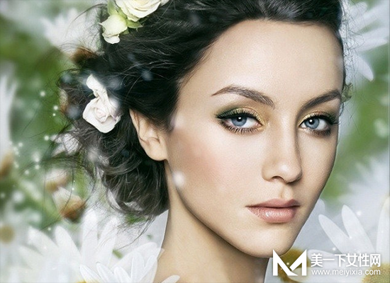 简单花苞头的扎法图解 头发就是一朵美丽的花
